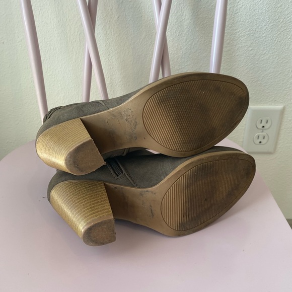 Braided dark brown faux leather booties - Picture 3 of 3